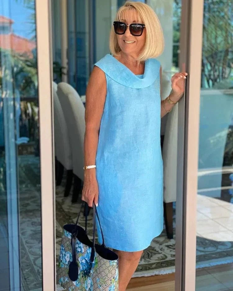Perla Sleeveless Sheath Dress with Round Neck