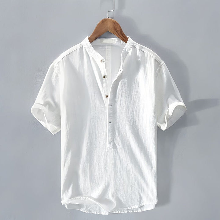 Summer Men's Linen T-Shirt in Casual Beach Style
