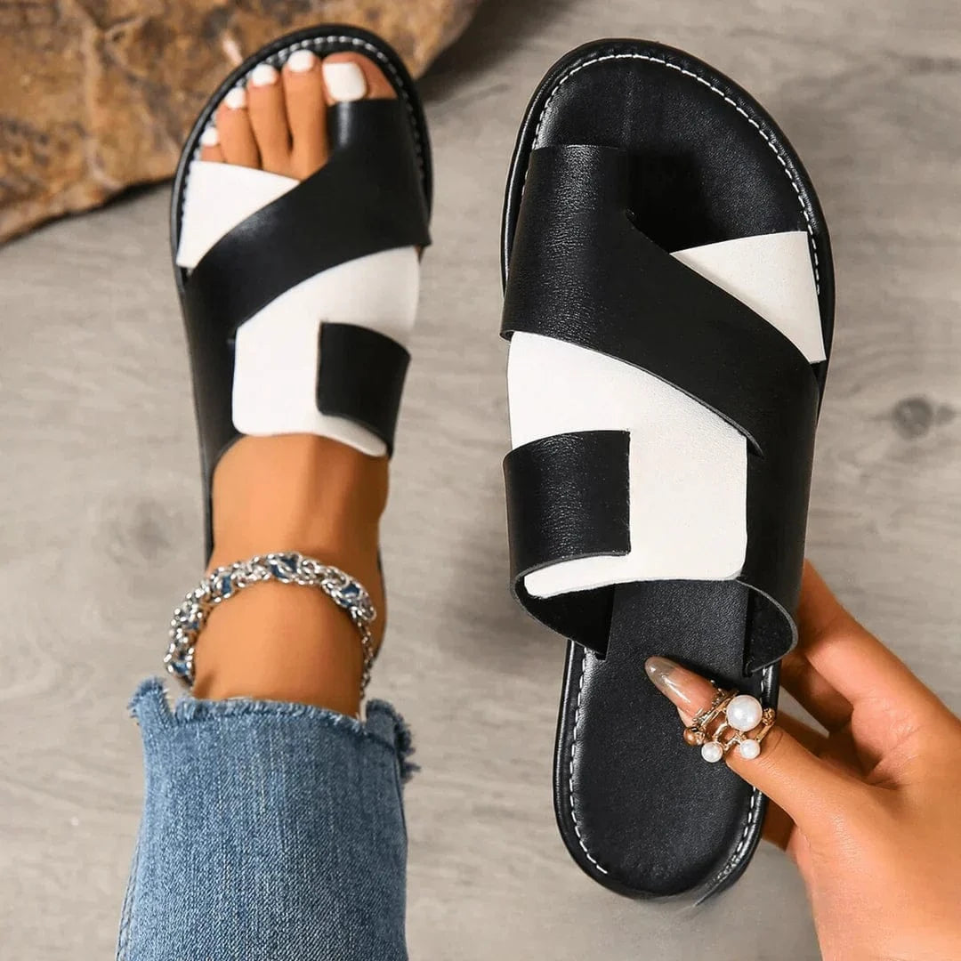 Soleo Two-Tone Summer Slides