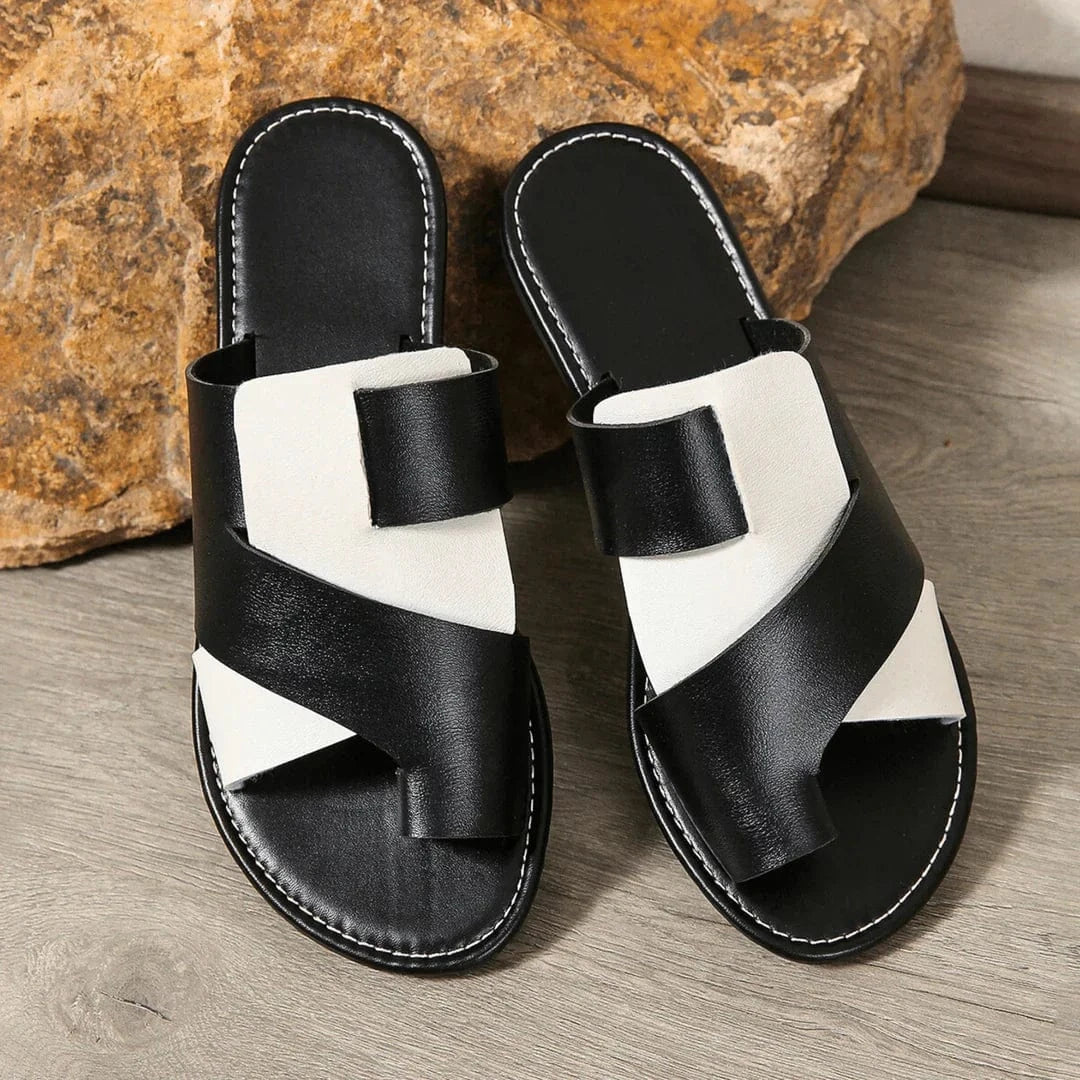 Soleo Two-Tone Summer Slides